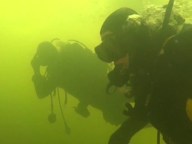 Slovenian divers with Spinal Cord Injury go under ice - Rudnisko jezero, Slovenia
